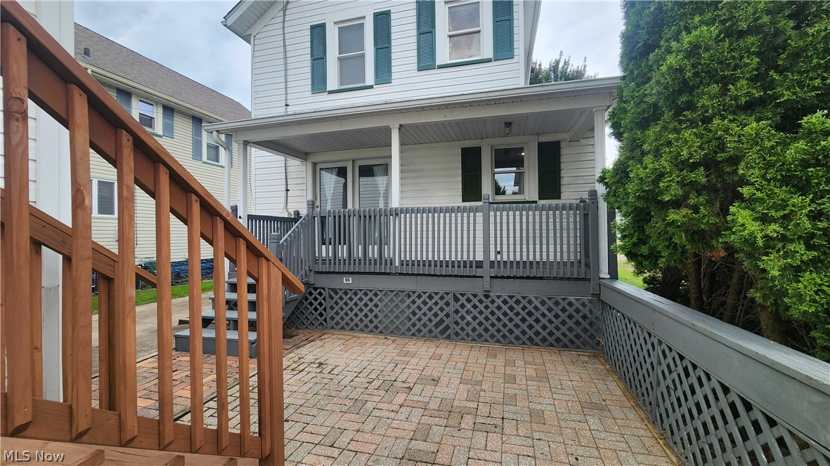 154 Moore Avenue NW New Philadelphia OH 44663