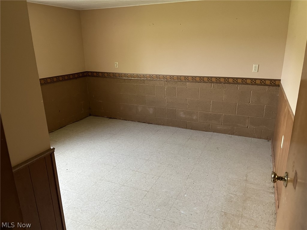 8785 Root Road North Ridgeville OH 44039