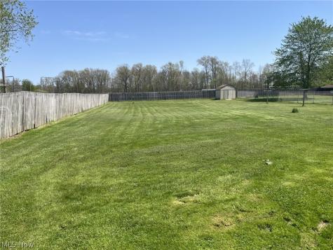 8785 Root Road North Ridgeville OH 44039