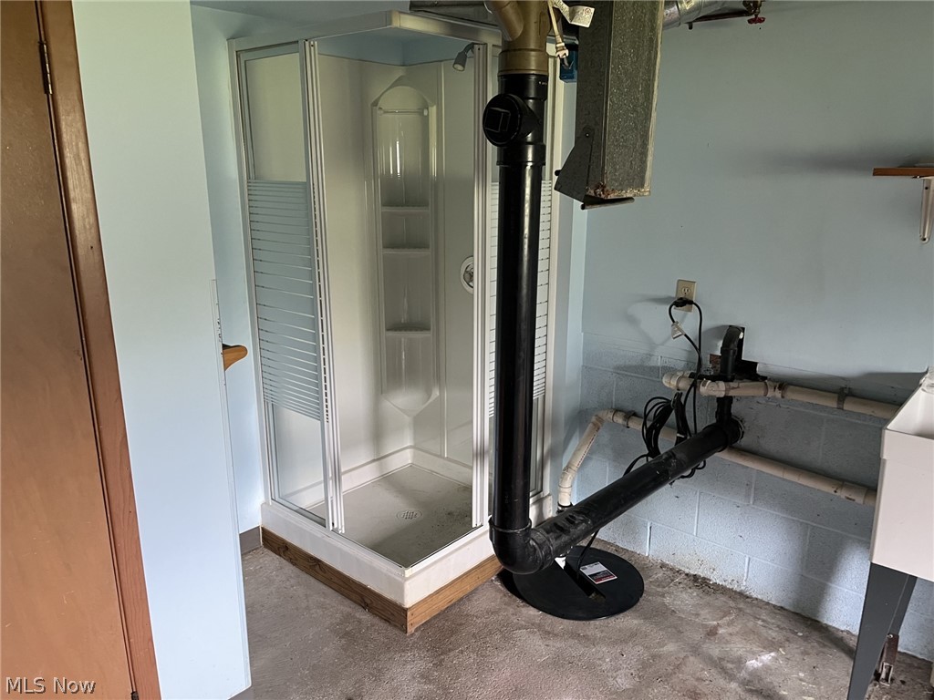 8785 Root Road North Ridgeville OH 44039