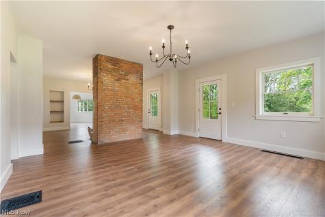 12099 Snode Street NE Alliance OH 44601