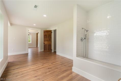 12099 Snode Street NE Alliance OH 44601
