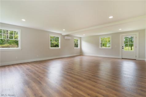 12099 Snode Street NE Alliance OH 44601