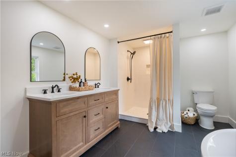 12099 Snode Street NE Alliance OH 44601