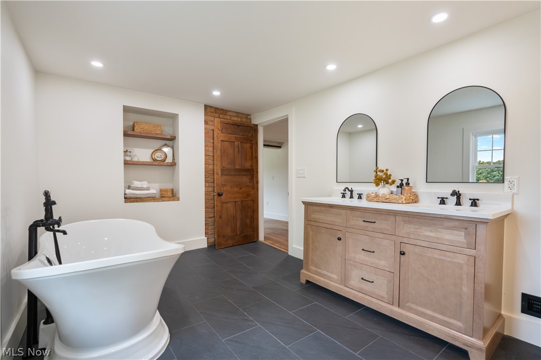 12099 Snode Street NE Alliance OH 44601