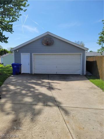 5230 W 147th Street Brook Park OH 44142