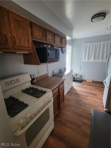5230 W 147th Street Brook Park OH 44142