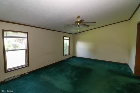 571 Sandtrap Circle Painesville OH 44077