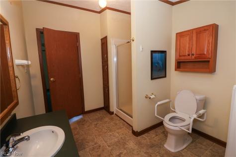 571 Sandtrap Circle Painesville OH 44077