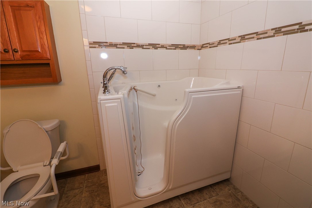 571 Sandtrap Circle Painesville OH 44077