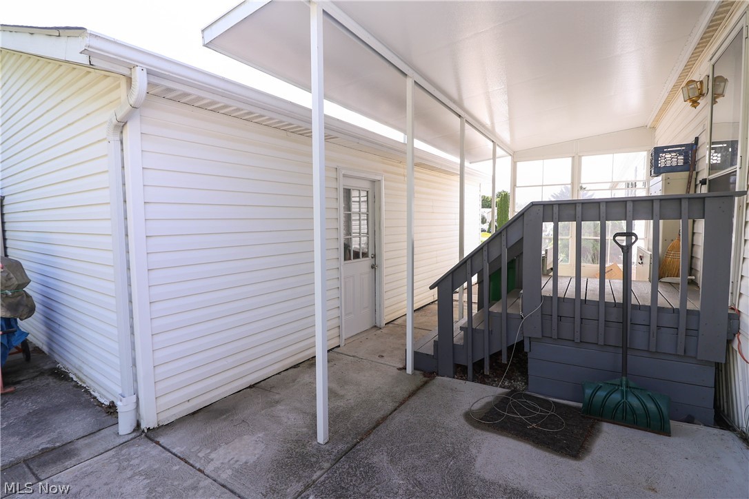 571 Sandtrap Circle Painesville OH 44077