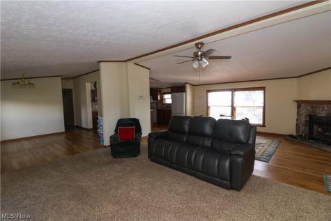571 Sandtrap Circle Painesville OH 44077