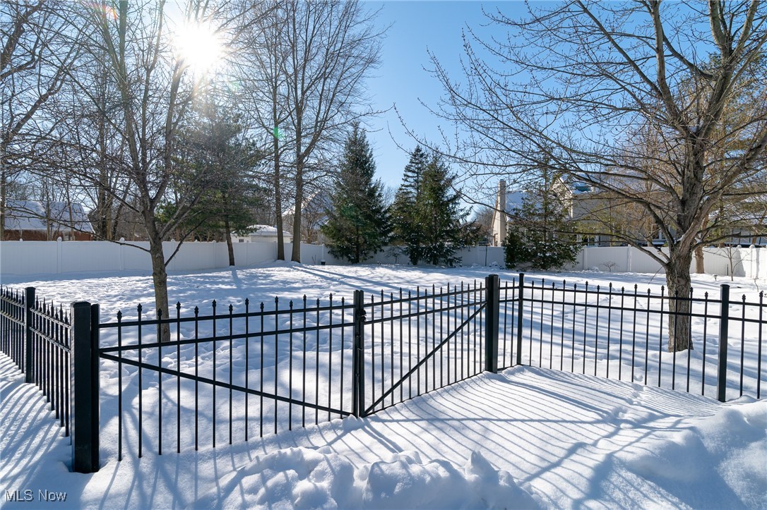 4340 Bradley Road Westlake OH 44145