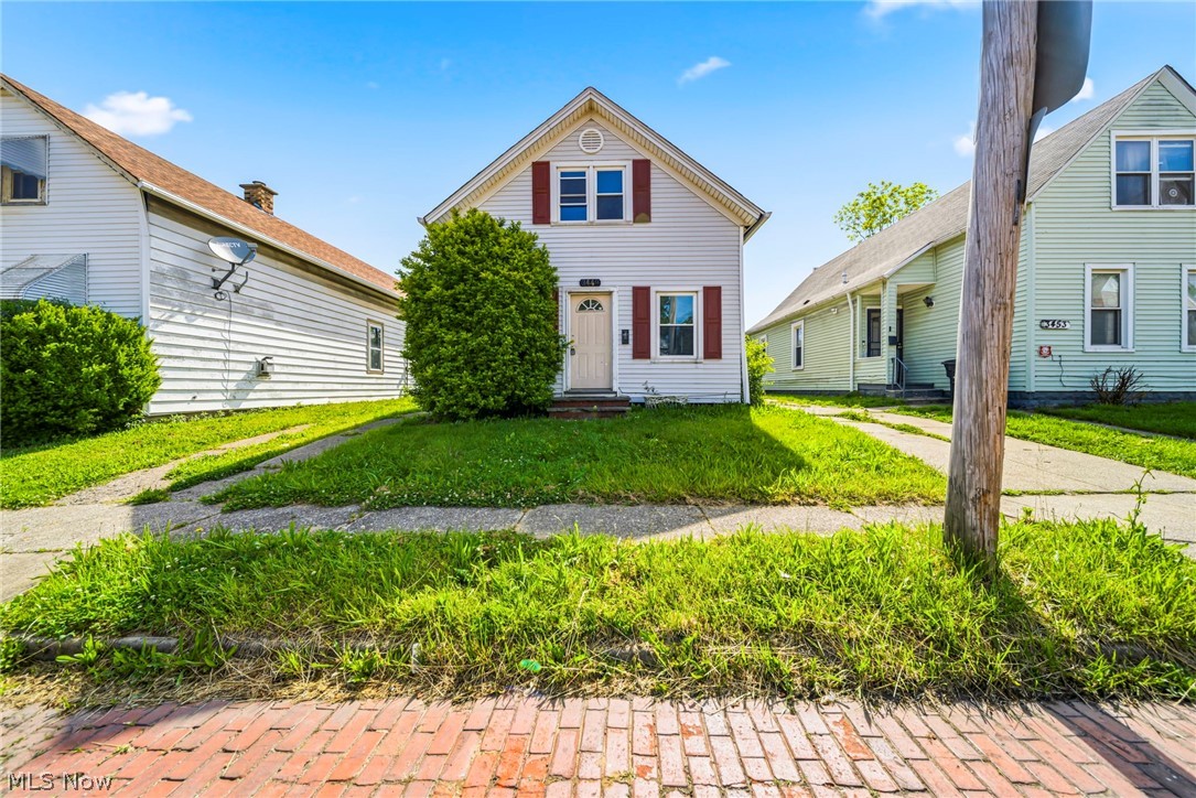 3449 E 71st Street Cleveland OH 44127