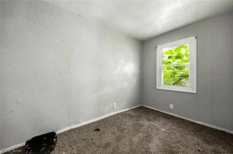 3449 E 71st Street Cleveland OH 44127