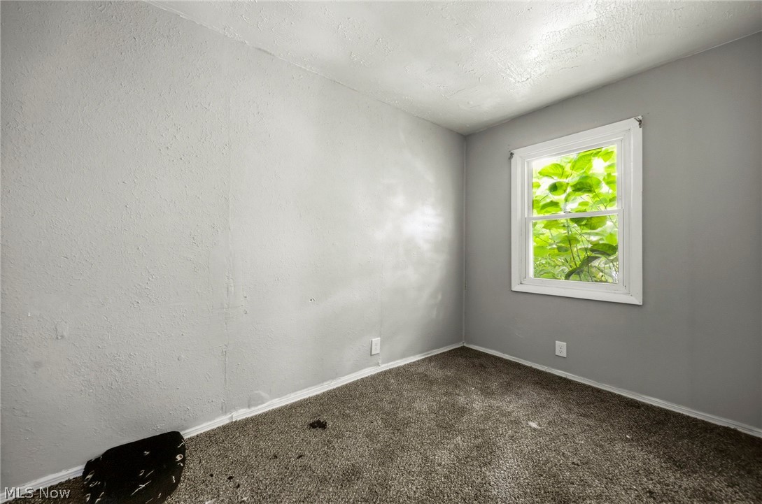 3449 E 71st Street Cleveland OH 44127