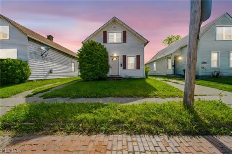 3449 E 71st Street Cleveland OH 44127