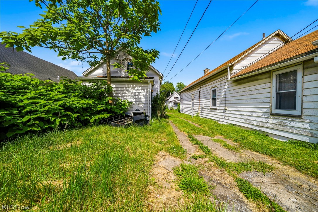 3449 E 71st Street Cleveland OH 44127