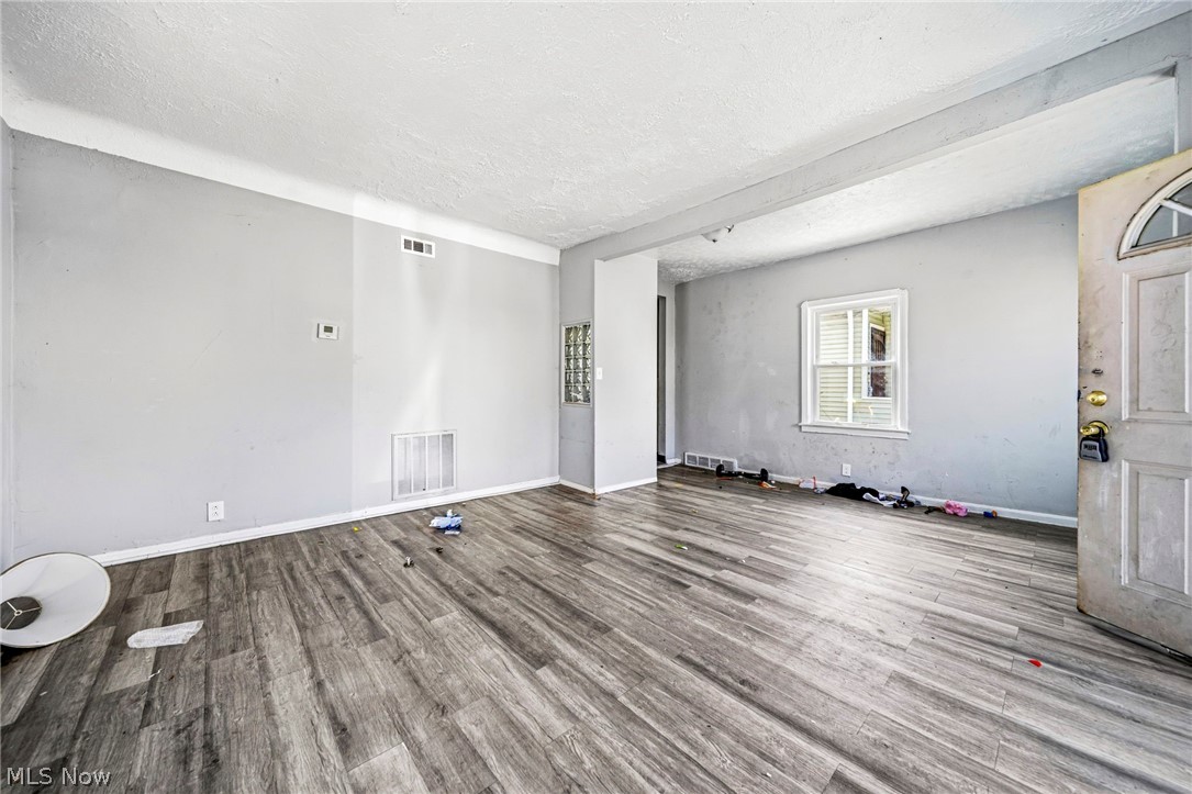3449 E 71st Street Cleveland OH 44127