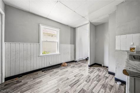 3449 E 71st Street Cleveland OH 44127