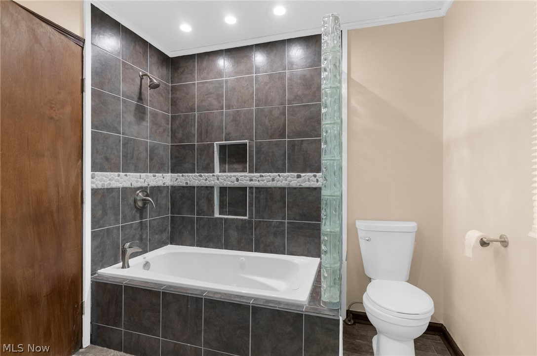 511 Stoneybrook Lane Canfield OH 44406