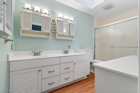 25 Squires Court Medina OH 44256