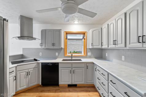 25 Squires Court Medina OH 44256