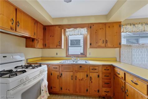 1614 Country Club Avenue Youngstown OH 44514