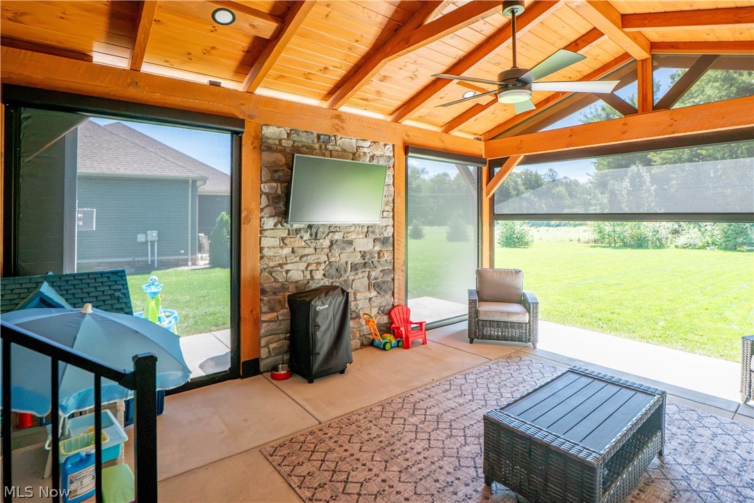 760 Radcliffe Pass Columbiana OH 44408