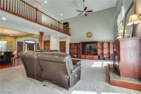 8493 Deacon Avenue NW North Canton OH 44720
