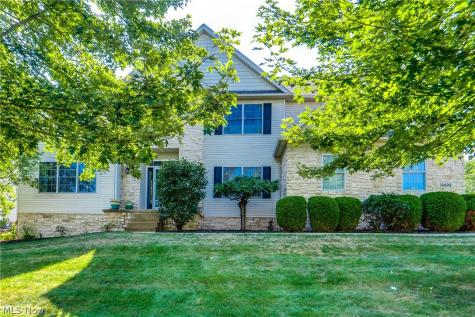 8493 Deacon Avenue NW North Canton OH 44720