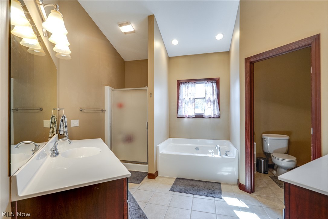 8493 Deacon Avenue NW North Canton OH 44720
