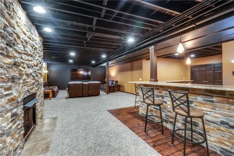 8493 Deacon Avenue NW North Canton OH 44720