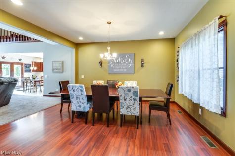 8493 Deacon Avenue NW North Canton OH 44720