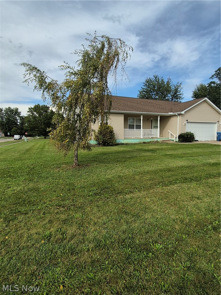 2078 Arrowhead Street Lorain OH 44052
