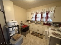 829 Ardella Avenue Akron OH 44306