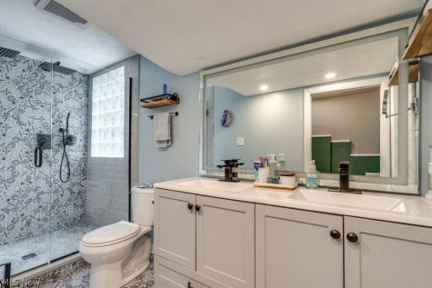 7447 Midland Road Independence OH 44131