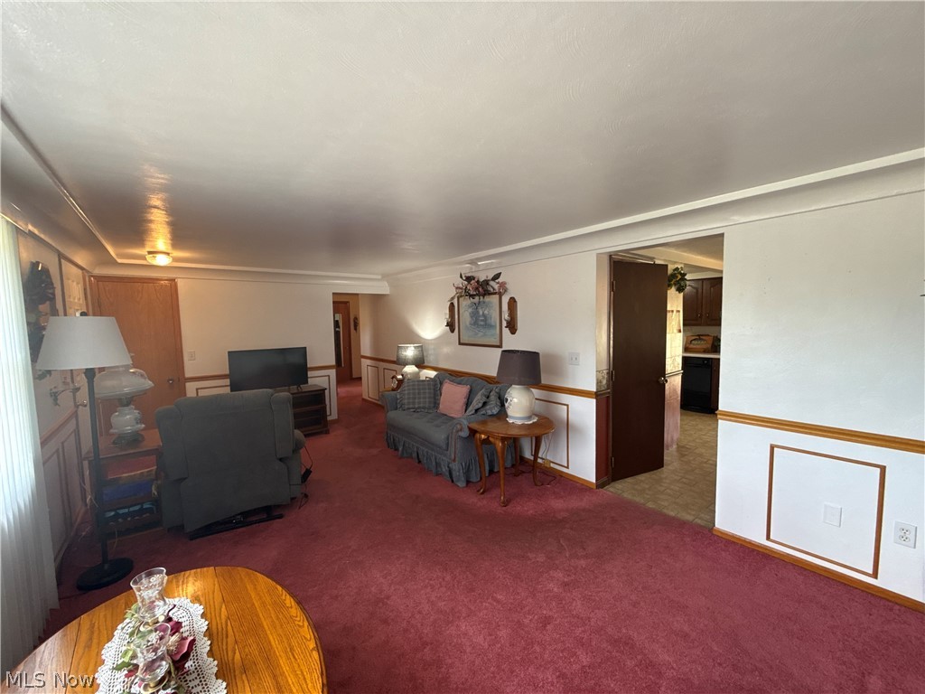 135 Melinda Avenue Wintersville OH 43953