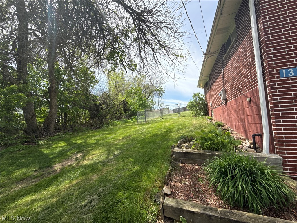 135 Melinda Avenue Wintersville OH 43953