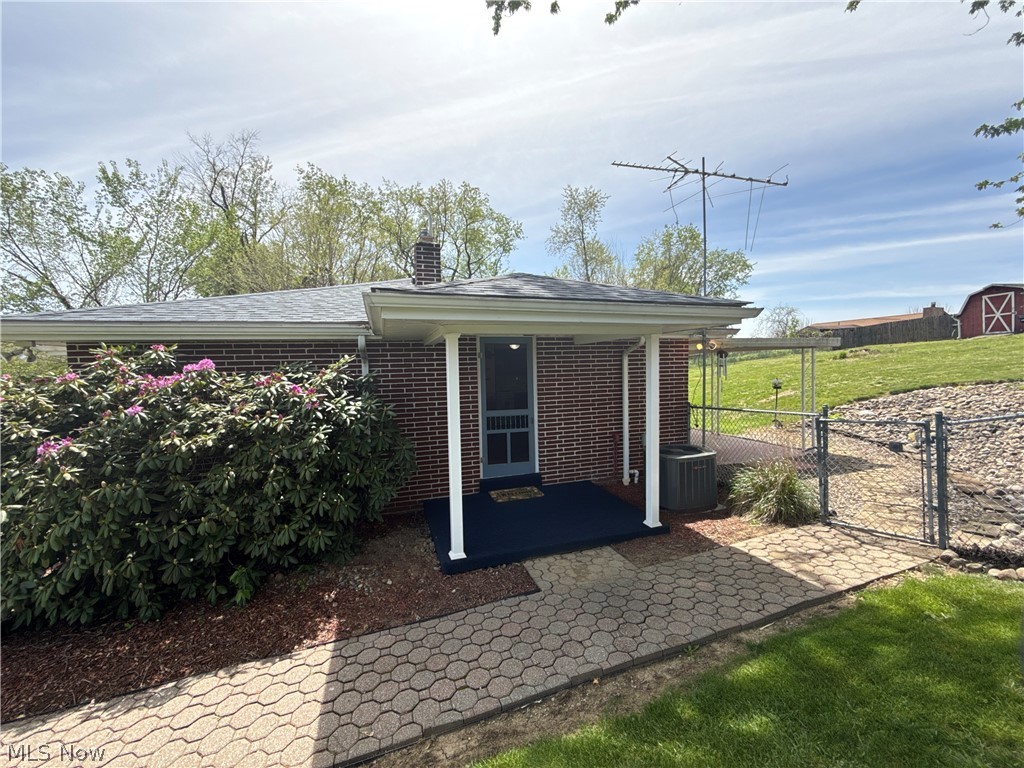 135 Melinda Avenue Wintersville OH 43953