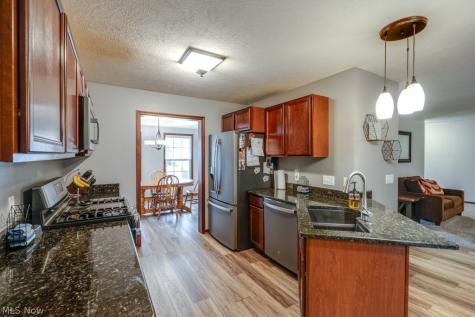 4138 Whispering Springs Lane Mogadore OH 44260