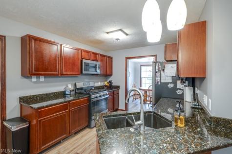 4138 Whispering Springs Lane Mogadore OH 44260