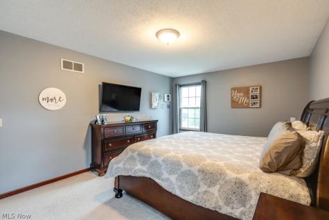 4138 Whispering Springs Lane Mogadore OH 44260