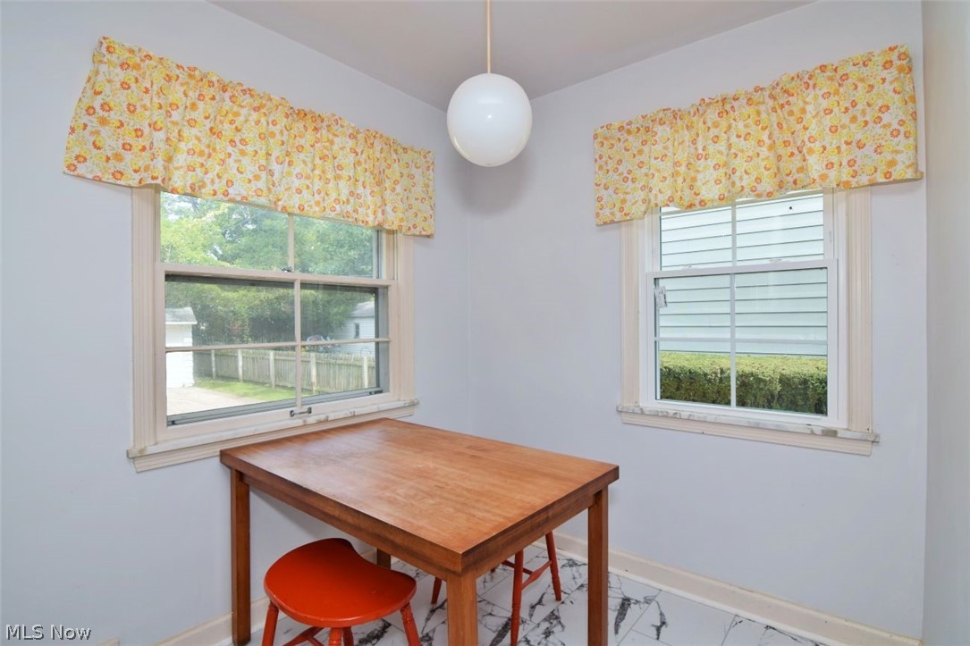 3477 Edison Road Cleveland Heights OH 44121
