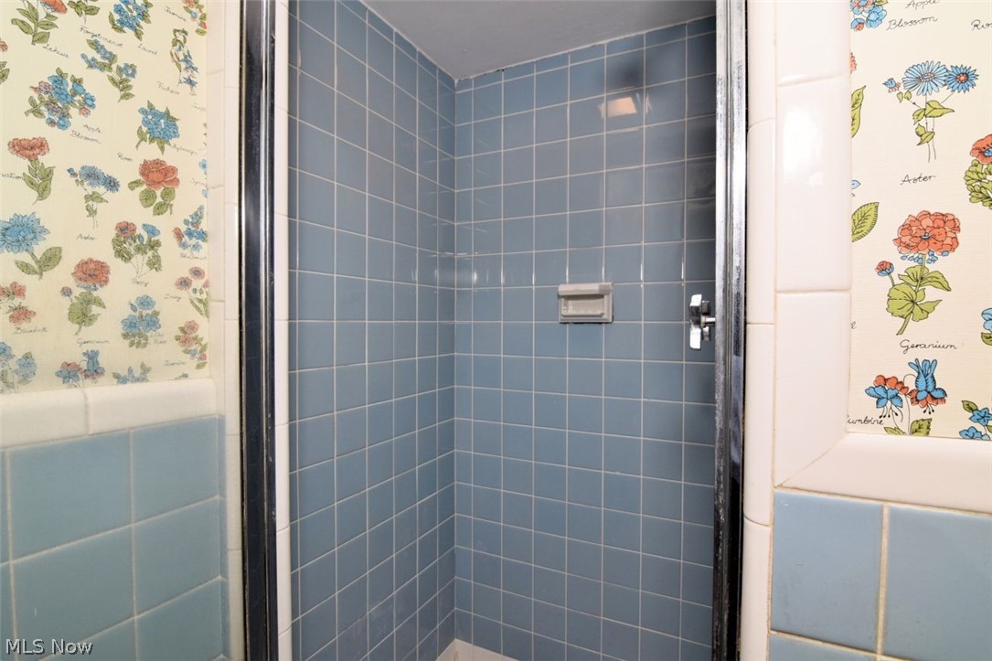 3477 Edison Road Cleveland Heights OH 44121