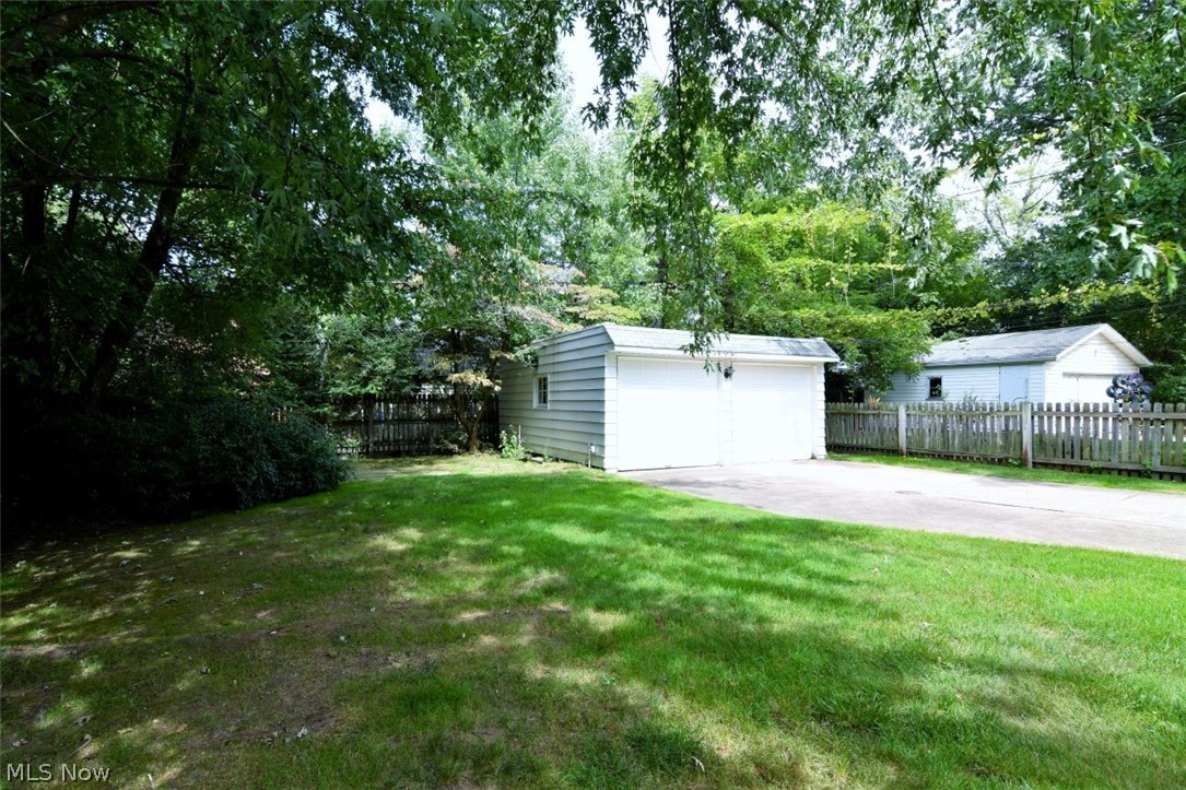 3477 Edison Road Cleveland Heights OH 44121
