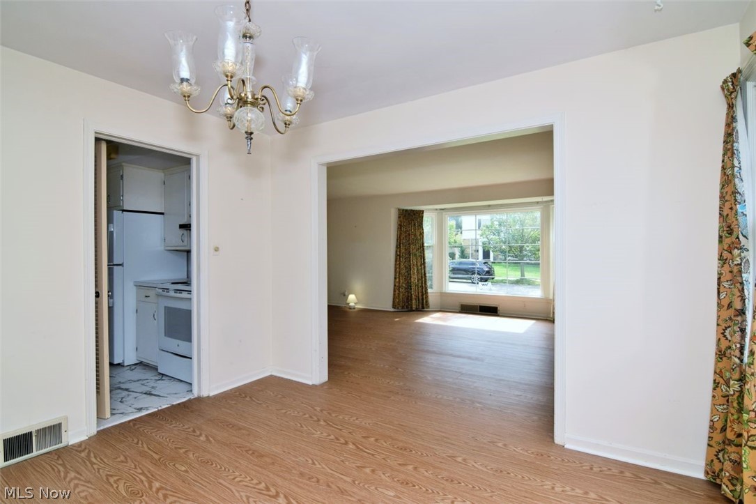 3477 Edison Road Cleveland Heights OH 44121