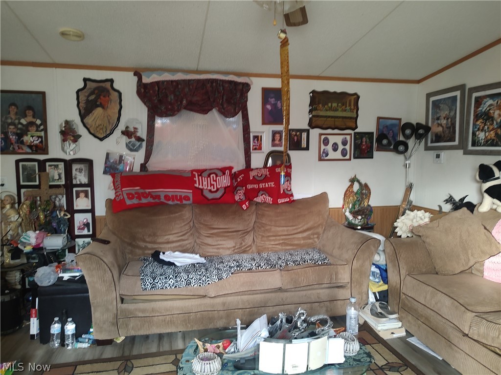 60140 Everals Church Road Newcomerstown OH 43832