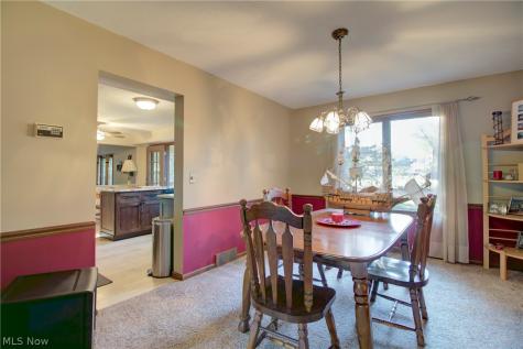 7170 Windwood Way Olmsted Twp OH 44138