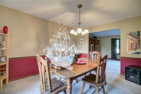 7170 Windwood Way Olmsted Twp OH 44138